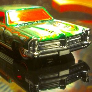 Hotwheels Lowriders Diecast Car Loose Green Toy